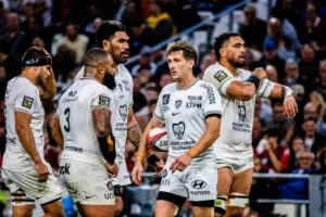 Toulon présente son nouveau maillot extérieur inspiré du porte-avions Charles de Gaulle