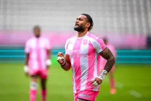 Deux vertèbres fracturés pour Peniasi Dakuwaqa