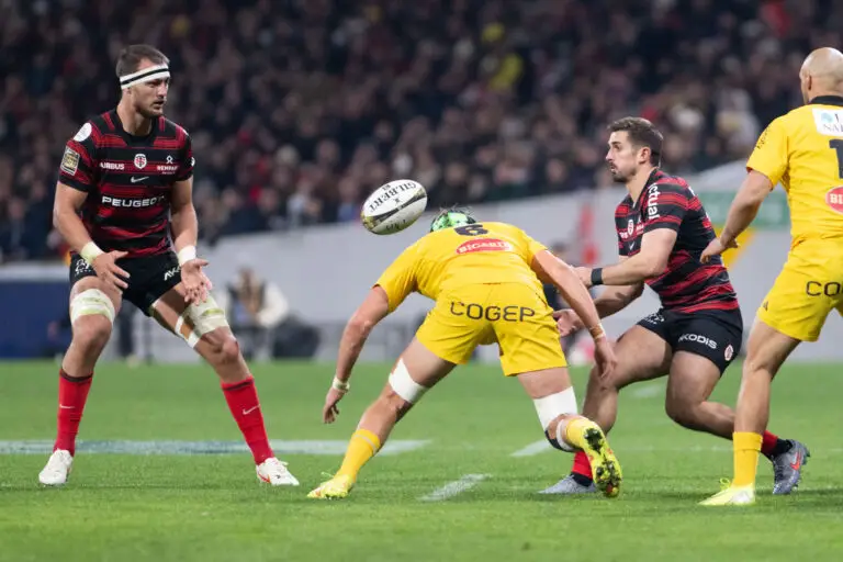 Les observateurs sont formels : "Qui va aller prendre une branlée en finale contre le Stade Toulousain ?"