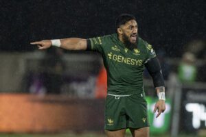 Mécontente, l&rsquo;Irlande frappe fort et écarte Bundee Aki pour mauvaise conduite
