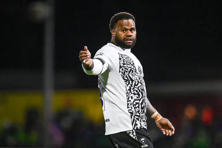 Le magicien Virimi Vakatawa revient sur les pelouses et défie son cœur
