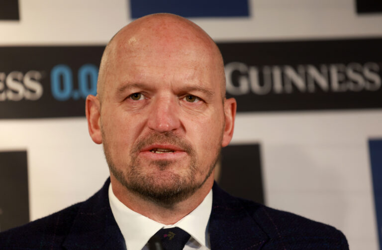 Fabien Galthié cible les vestiaires les vestiaires de Murrayfield, Gregor Townsend contre-attaque