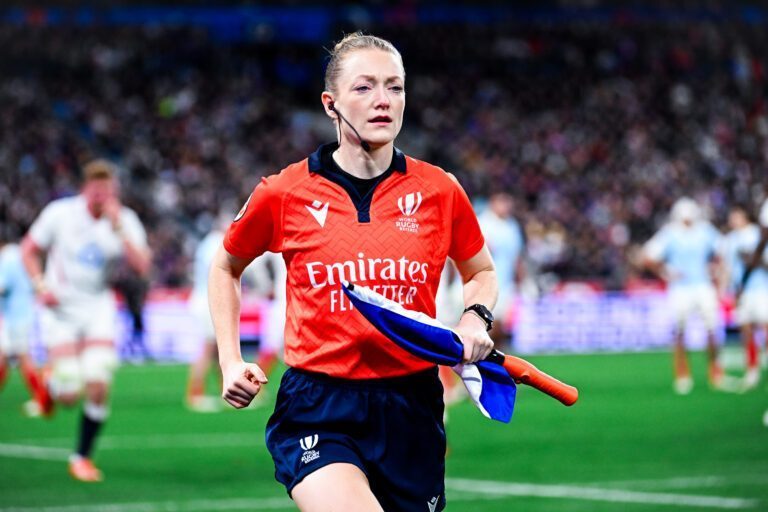 L'arbitre écossaise Hollie Davidson entre dans l'histoire du Top 14
