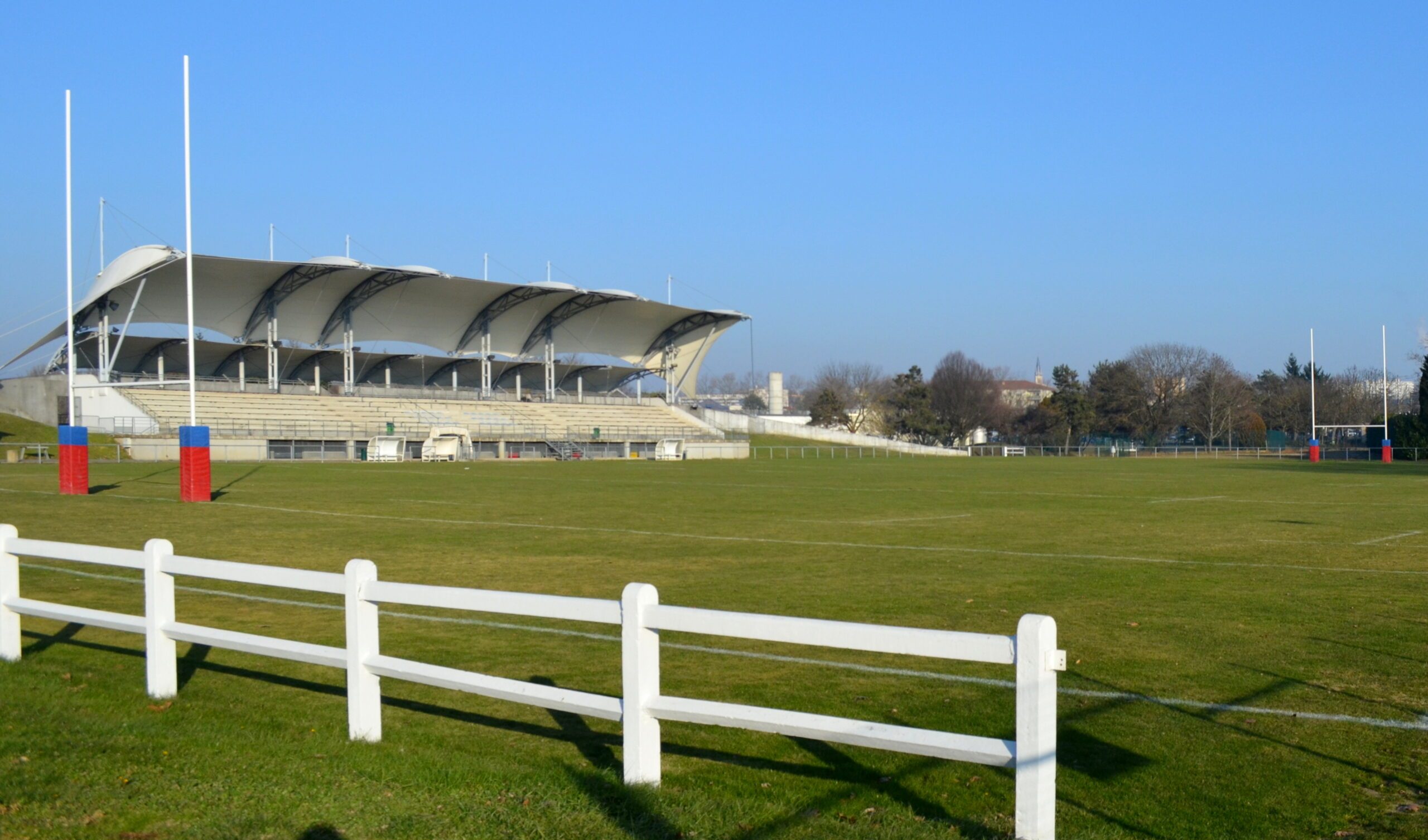 STADE DU LOUP PENDU
