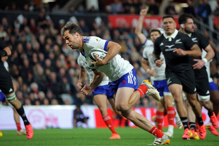 Coup dur pour les Bleus : Penaud rentre en France, sa tournée est déjà terminée