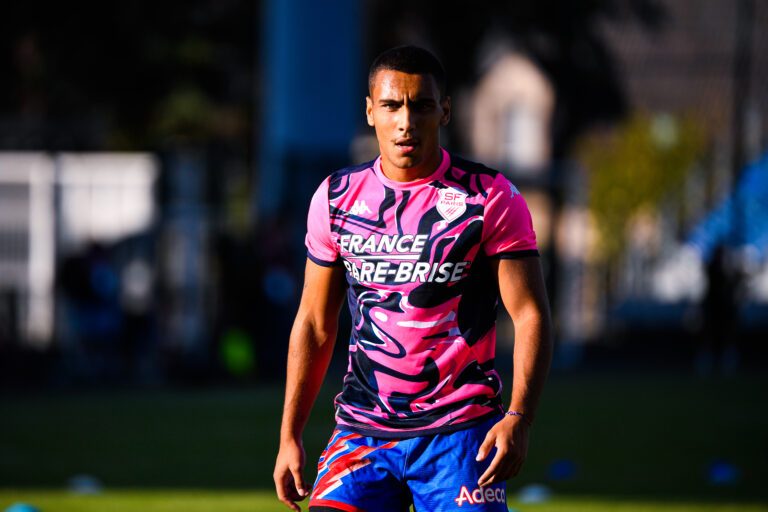 « Je ne me pose pas de question » : à la découverte de Thibaut Motassi, le numéro 9 prometteur du Stade Français